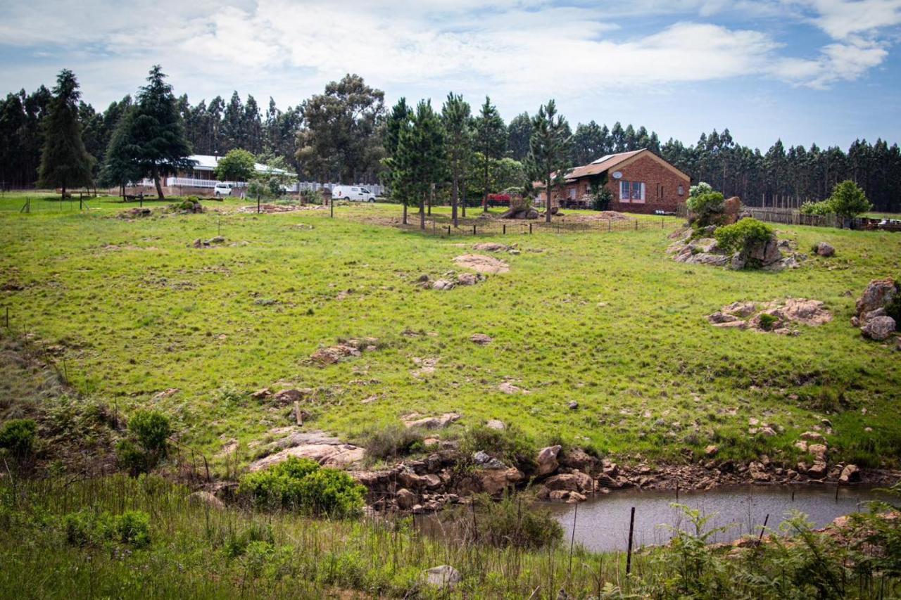 Rocks & Roses Farm Stay Lochiel ภายนอก รูปภาพ