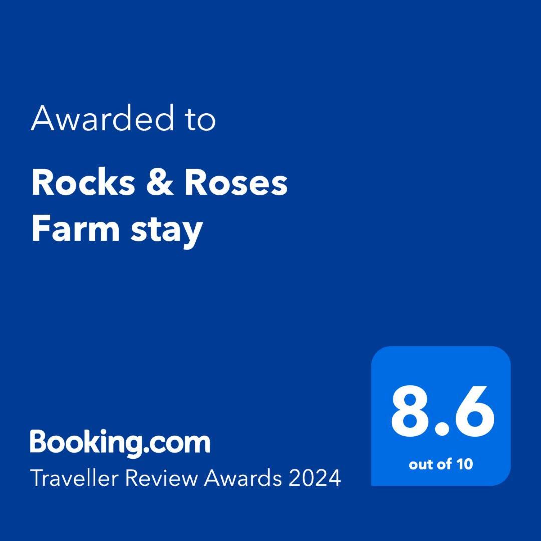 Rocks & Roses Farm Stay Lochiel ภายนอก รูปภาพ